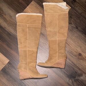 Knee-High Suede Wedge Boots in Tan